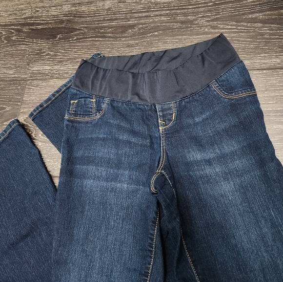 MATERNITY Old Navy - size 4 - Picture 2 of 6